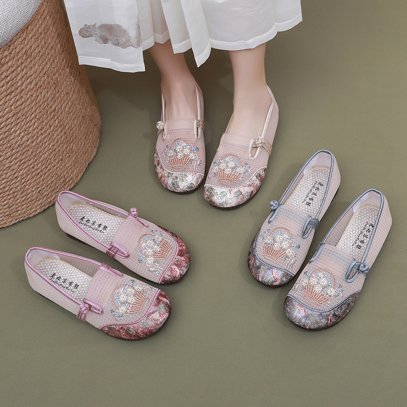 Chinese Style Embroidery Flat  - Embroidery Style ulasan dan harga