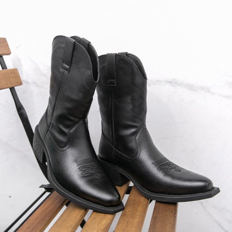 Men Boots Classic Embroidery W - Embroidery On Leather ulasan dan harga